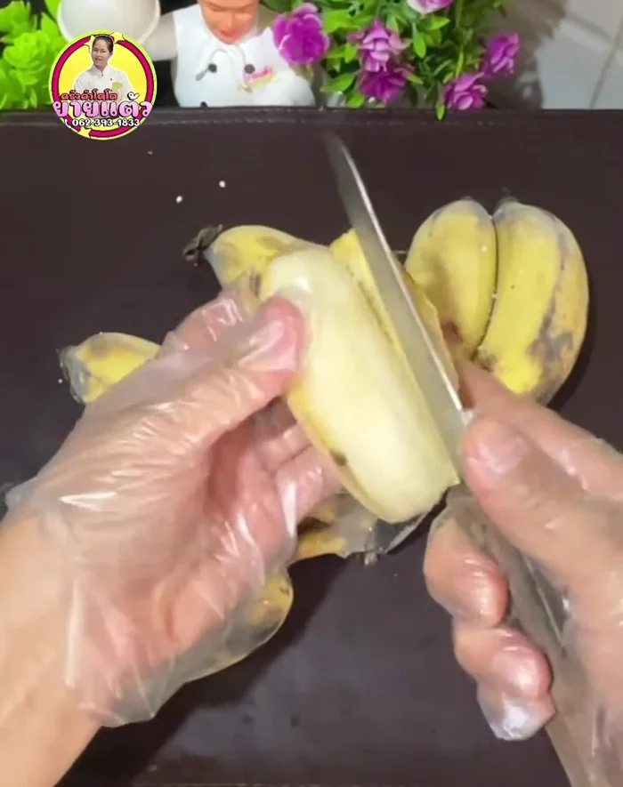Prepare the bananas by cutting ripe bananas into 2-3 pieces depending on their size. Boil the black beans until cooked.