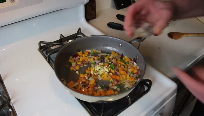 Add minced garlic and cook until fragrant (about 30 seconds).