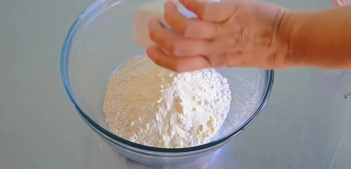 In a separate bowl, combine bread flour, cake flour, powdered milk, and salt.