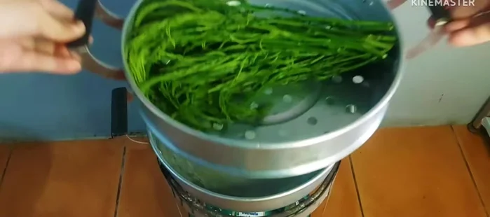 Steam the cha-om until tender (approximately 20-30 minutes).