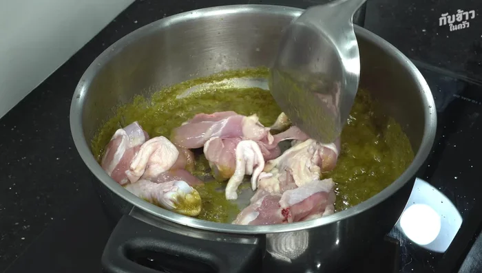Add chicken and chicken giblets. Stir-fry until partially cooked.
