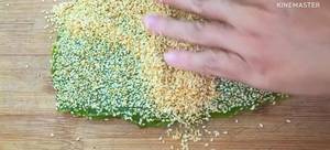 Soft Sesame Pandan Dessert: No Baking Soda Needed!