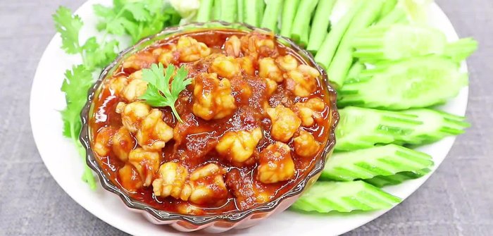 Prepare the ingredients: chop vegetables, prepare shrimp and pork.