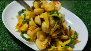 Spicy Fish Ball & Bamboo Shoot Stir-Fry with Basil (Thai Recipe)