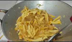 Stir-Fried Soft Pork Rind with Glass Noodles & Bamboo Shoots