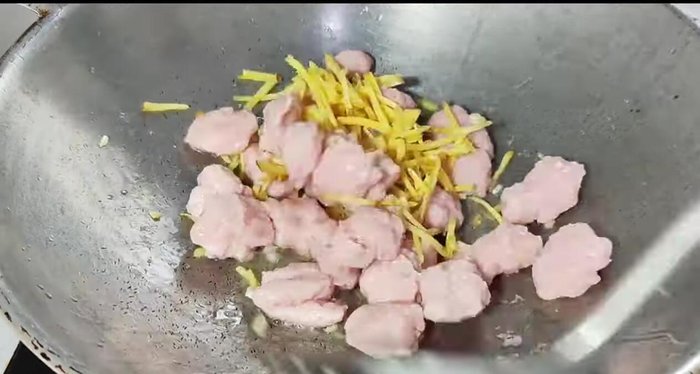 Add ginger and stir-fry briefly.