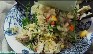 Delicious Mackerel Fried Rice with Cha-om Recipe