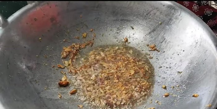Mix well and thicken with cornstarch. (262.759)