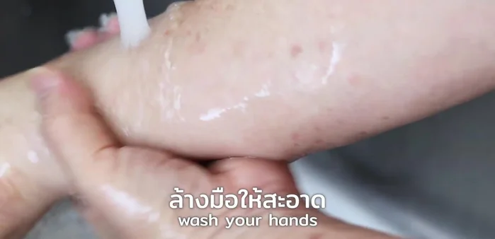 Heat oil in a wok or large frying pan over medium-high heat. Fry the pork until crispy. Remove and set aside. (More detailed instructions would be needed based on the video)