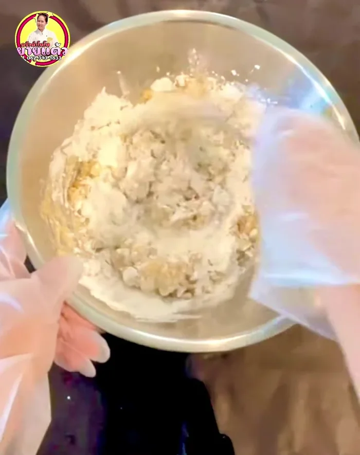 Mix all ingredients thoroughly and set aside for 15 minutes to allow the dough to rest.