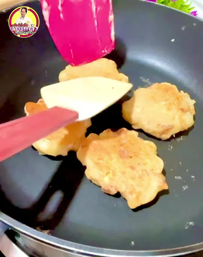 Flip the cake and cook for another 5 minutes, or until golden brown and cooked through.
