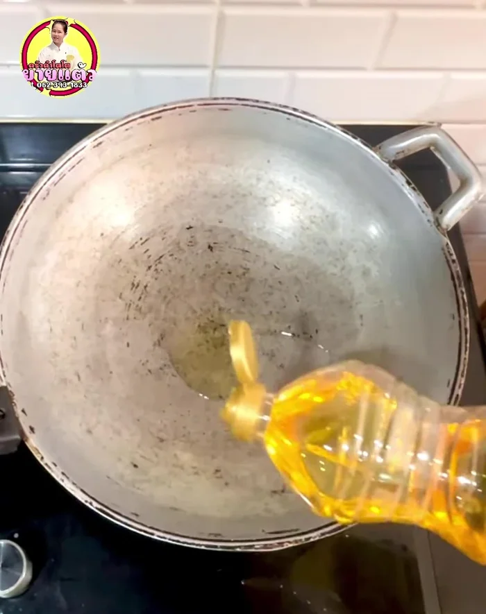 Heat a pan over medium-high heat. Add approximately 3 tablespoons of oil. (32.52)