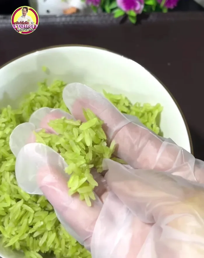 Sprinkle with grated coconut mixed with a little salt for flavor.