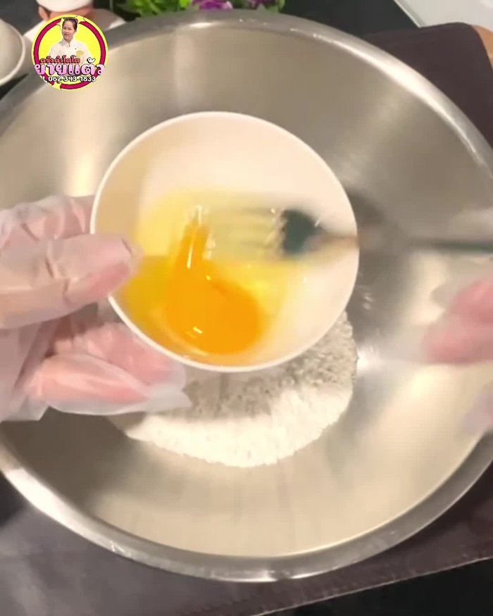 In a bowl, whisk half of the eggs with tapioca flour, half a spoon of salt, and coconut sugar yogurt until smooth.