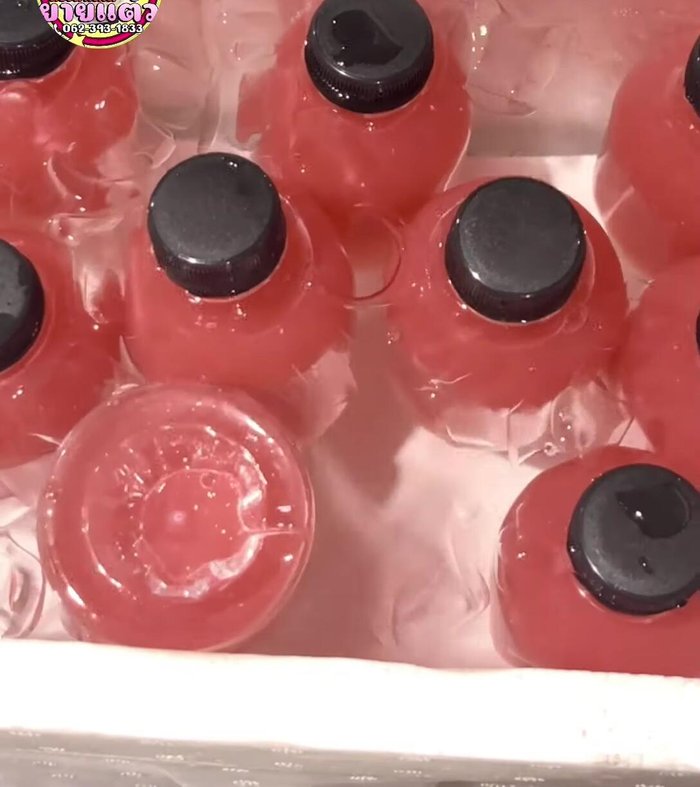 For longer preservation, chill the bottled juice in an ice bucket or refrigerator.