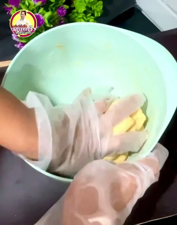 Set the dough aside for about 30 minutes to rest.