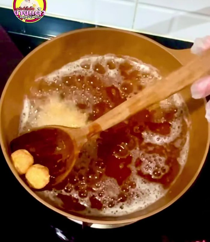 Set aside the fried tofu.
