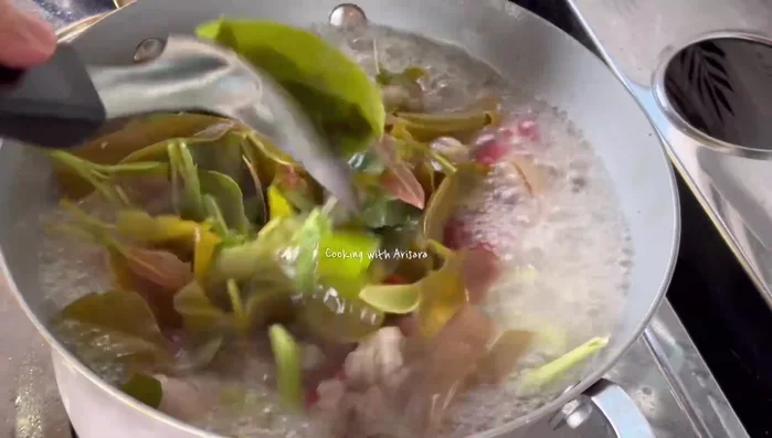 Continue to simmer for another 5-10 minutes.