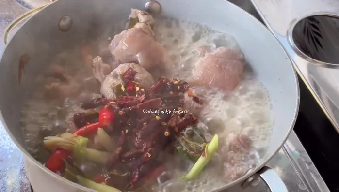 Fry the dried chilies separately until fragrant and add them at the very end.