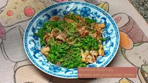 Stir-fried Dok Khaojor with Taucheo: A Simple Thai Recipe
