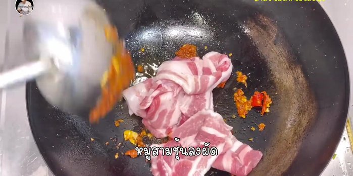 Add the fermented bamboo shoots, and stir-fry for a few minutes until heated through.