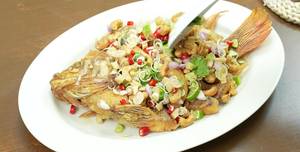 Crispy Fried Tilapia with Aromatic Lemongrass Sauce