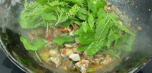 Spicy Stir-fried Frog with Holy Basil: A Rainy Season Delight