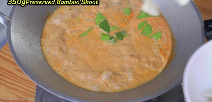 Once the fish is cooked, add the pickled bamboo shoots. (292.979)