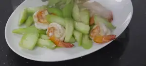 Stir-fried Zucchini with Fresh Shrimp & Fluffy Eggs: A Delicious Thai Recipe