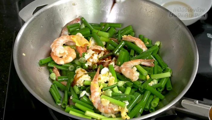 Season with oyster sauce, soy sauce, sugar, and pepper to taste.