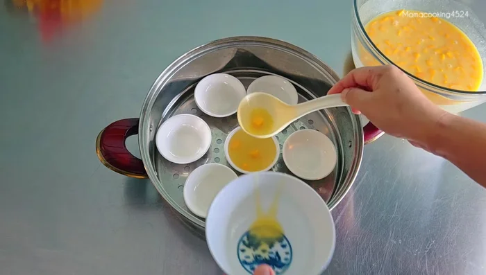 Pour the mixture into small cups, filling them almost to the top.