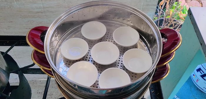 Steam the cups or containers for 5 minutes to prevent sticking.