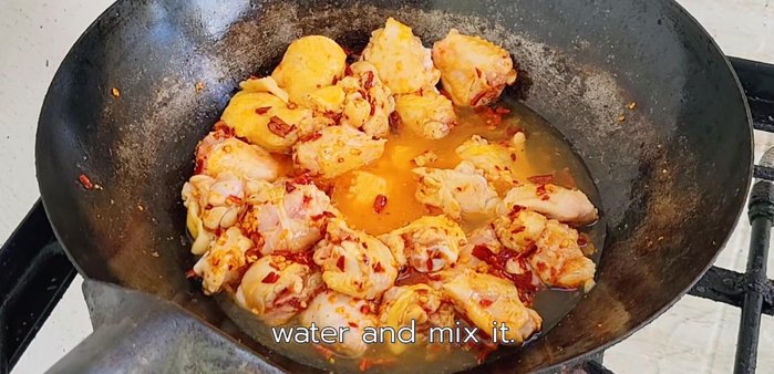Add the reserved water from the mortar to the pan.