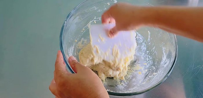 Add vegetable oil and mix gently.