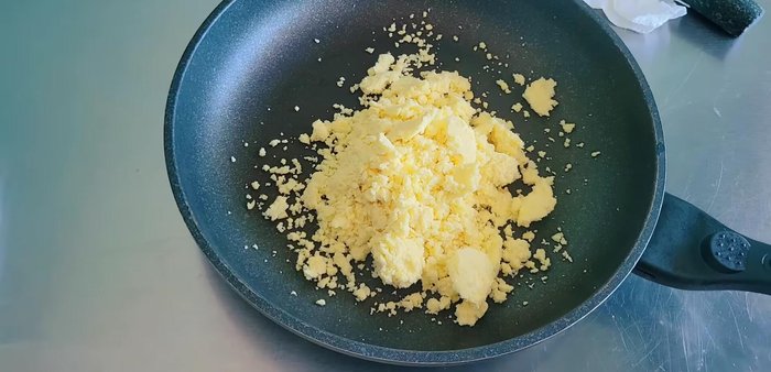 Stir-fry mung bean paste with coconut milk, sugar, and salt over medium-low heat until thickened.
