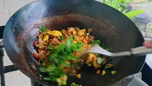 Fragrant Fried Egg & Sausage Recipe: Easy, Budget-Friendly!