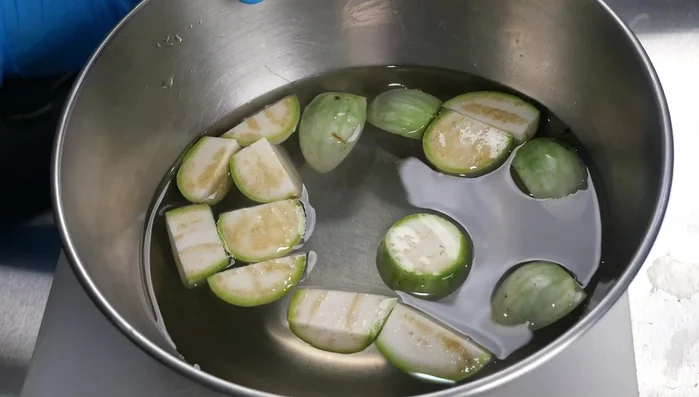 Once soaked, you can proceed to cook your curry. The cutting method can vary based on the type of curry you're making (e.g., Southern curry, fish entrail curry).
