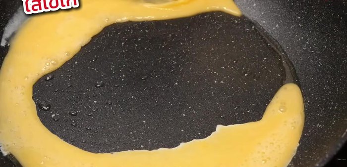 Meanwhile, sift the eggs in a non-stick pan until set and easily removable (82.479).