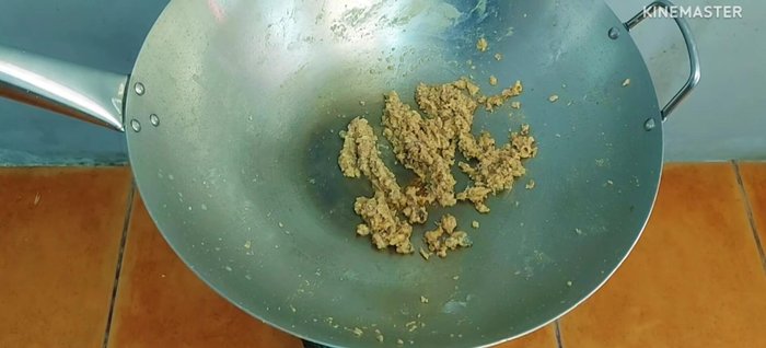 When almost dry, season with sugar, salt (if needed), and MSG.