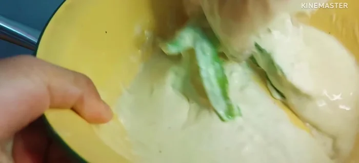 Cut vegetables into bite-sized pieces.