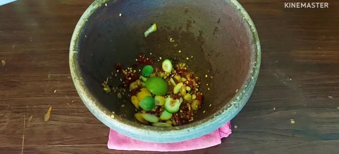Add lime juice (optional, depending on the sourness of star gooseberry).