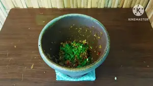 Banana Blossom Soup with Mackerel: A Delicious Thai Recipe