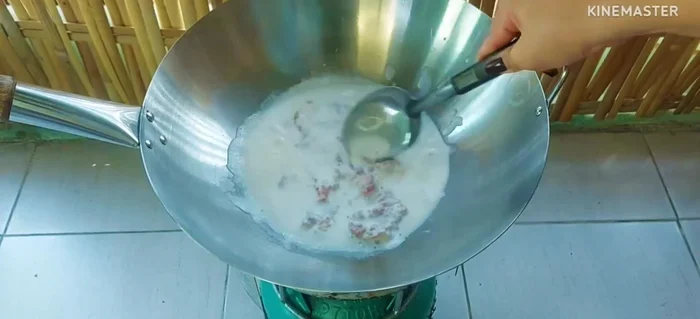 Add the shrimp after the pork is cooked to prevent a fishy smell.