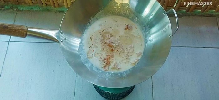 Season with salt, fish sauce, tamarind juice, and coconut sugar to taste. Adjust according to the saltiness of the shrimp paste.