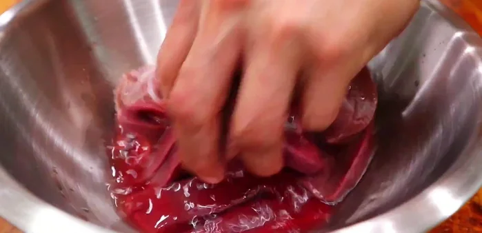 Prepare the liver. (Clean and cut into appropriate pieces)