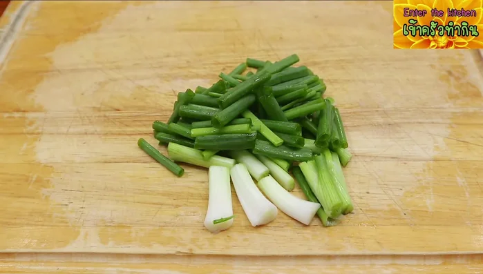 Add fermented pork sausage and stir-fry until heated through.