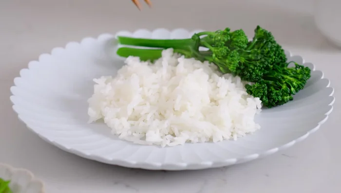 Serve the salmon over jasmine rice with broccolini.