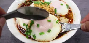 Spicy Tom Yum Fried Egg Recipe: Perfectly Runny Yolk