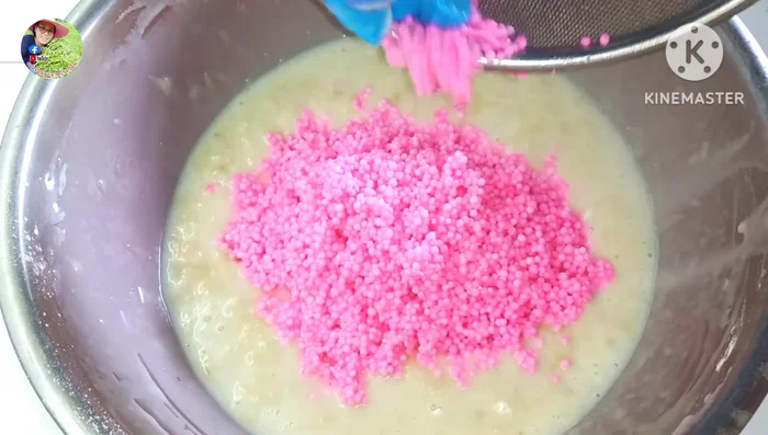 Add the drained sago pearls and mix.