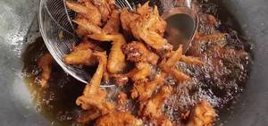 Crispy Fried Chicken Recipe: Market-Style Golden Yellow Chicken